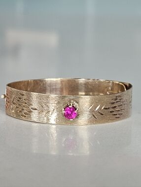 Luxury Antique Victorian Solid 14k Yellow Gold Burmese Ruby Baby Bangle Bracelet